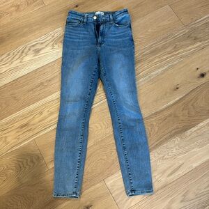 Universal Thread High Rise Skinny jeans